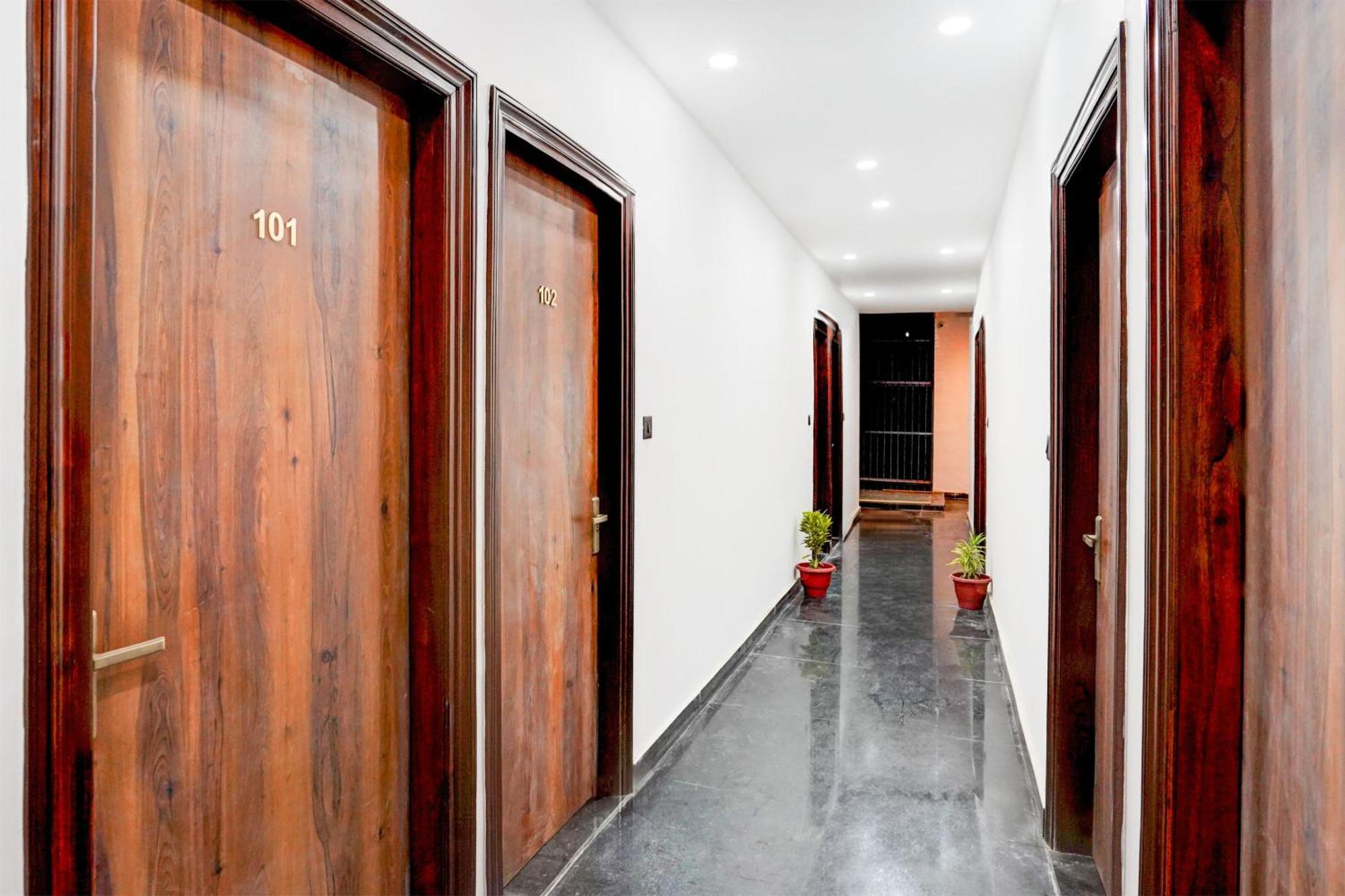 Super Collection O 63 A Noida 호텔 외부 사진